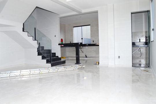 Sala de casa à venda com 2 quartos, 100m² em Jardim Vitoria, Belo Horizonte