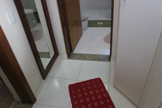 Closet  de casa à venda com 3 quartos, 223m² em Vila Adelaide Perella, Guarulhos