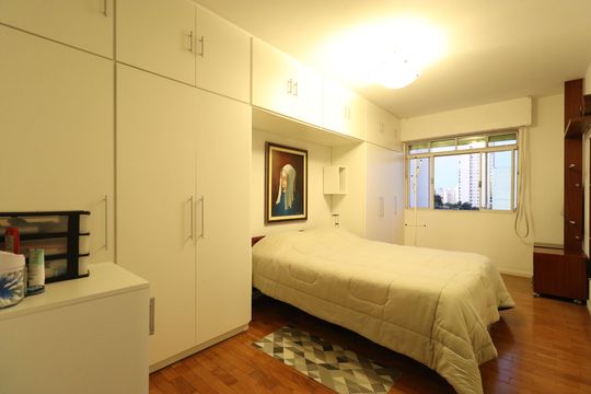 Quarto de apartamento à venda com 1 quarto, 70m² em Vila Romana, São Paulo