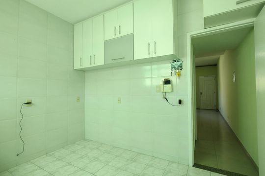 Cozinha - Armários de casa para alugar com 3 quartos, 106m² em Pechincha, Rio de Janeiro