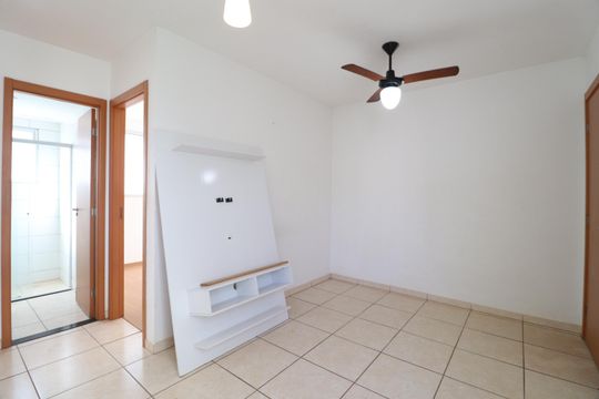 Sala de apartamento para alugar com 2 quartos, 50m² em Shopping Park, Uberlândia