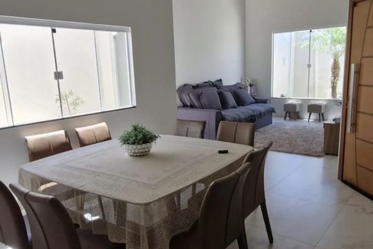 Sala de Jantar de casa para alugar com 3 quartos, 180m² em Santa Rosa, Uberlândia