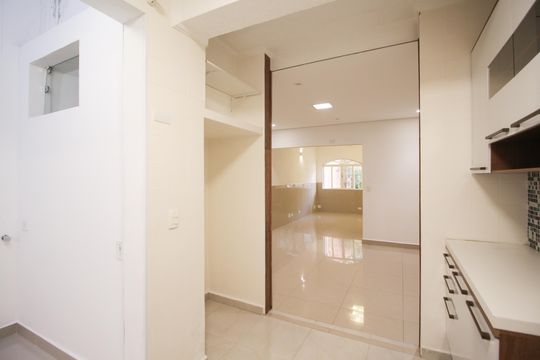 Cozinha de casa à venda com 2 quartos, 115m² em Indianópolis, São Paulo