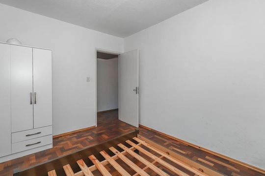 Quarto de apartamento para alugar com 1 quarto, 42m² em Jardim Dona Leopoldina, Porto Alegre
