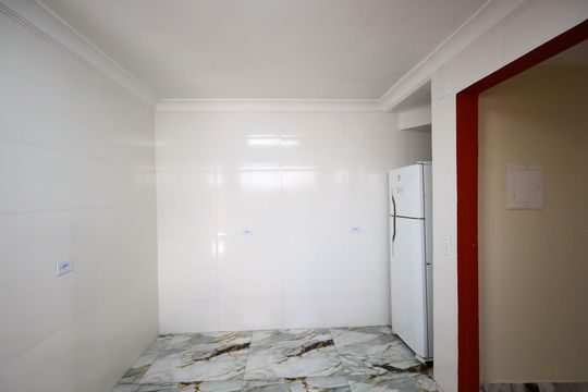Cozinha de casa para alugar com 3 quartos, 120m² em Vila Marari, São Paulo