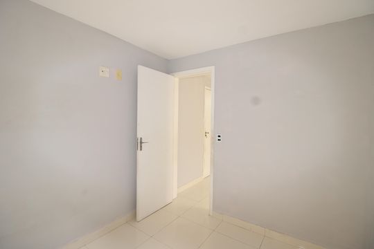 Quarto 1 de apartamento para alugar com 2 quartos, 42m² em Itaquera, São Paulo