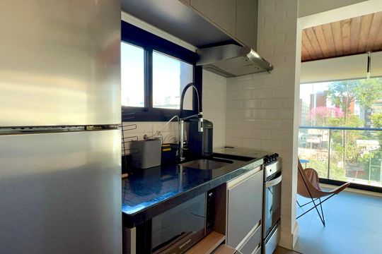 Cozinha de apartamento à venda com 1 quarto, 70m² em Pinheiros, São Paulo