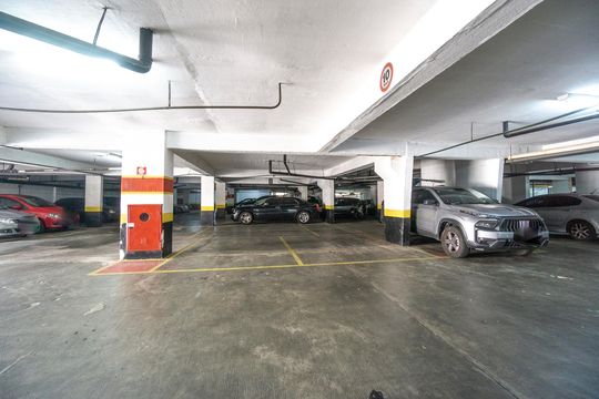Garagem de apartamento para alugar com 3 quartos, 88m² em Vila Carrão, São Paulo