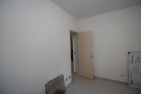 Quarto 2 de apartamento para alugar com 2 quartos, 50m² em Vila Sirena, Guarulhos