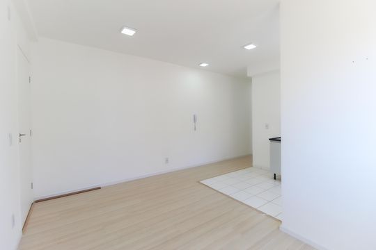 Sala de apartamento para alugar com 2 quartos, 44m² em Jardim Helian, São Paulo