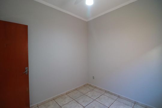 Quarto 1 de casa para alugar com 2 quartos, 150m² em Parque dos Pinos, Ribeirão Preto