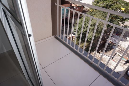 Varanda de apartamento para alugar com 2 quartos, 55m² em Jardim Elizabete, Embu das Artes