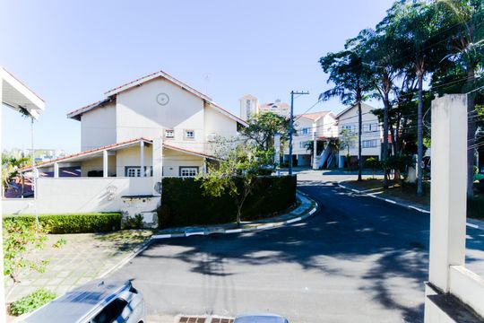Vista da Suíte 3 de casa de condomínio à venda com 4 quartos, 400m² em Ponte Grande, Guarulhos