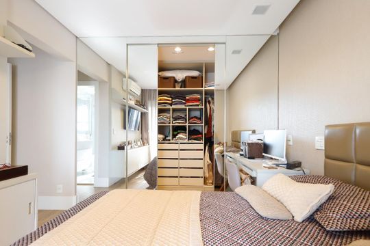 Quarto de apartamento à venda com 3 quartos, 157m² em Vila Anastácio, São Paulo