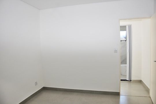 Detalhe - Quarto com Varanda de apartamento para alugar com 1 quarto, 25m² em Vila Zat, São Paulo