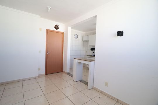 Sala de apartamento para alugar com 2 quartos, 45m² em Patrimônio, Uberlândia