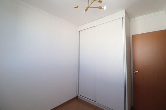 Quarto 2 de apartamento para alugar com 2 quartos, 45m² em Patrimônio, Uberlândia