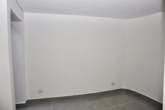 Apartamento para alugar com 1 quarto, 25m² em Vila Zat, São Paulo