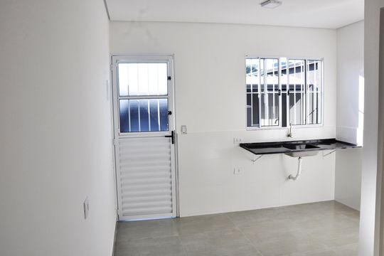 Apartamento para alugar com 1 quarto, 27m² em Vila Zat, São Paulo
