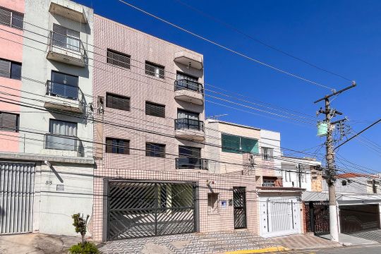 Fachada + plaquinha de apartamento para alugar com 2 quartos, 62m² em Parque Santo Antonio, São Bernardo do Campo