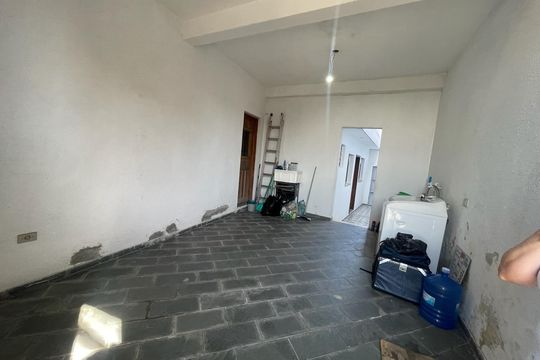 Área externa de casa à venda com 5 quartos, 109m² em Grajaú, São Paulo