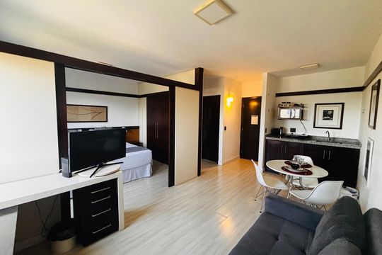 Sala de apartamento à venda com 1 quarto, 39m² em Alphaville Industrial, Barueri