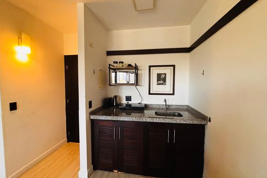 Cozinha de apartamento à venda com 1 quarto, 39m² em Alphaville Industrial, Barueri