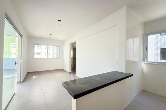 Cozinha de apartamento à venda com 2 quartos, 85m² em Buritis, Belo Horizonte