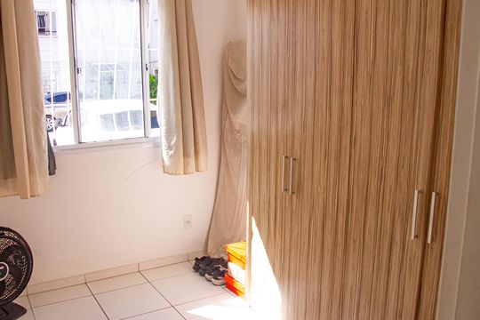 Quarto 2 de apartamento para alugar com 2 quartos, 42m² em Santa Cruz, Rio de Janeiro