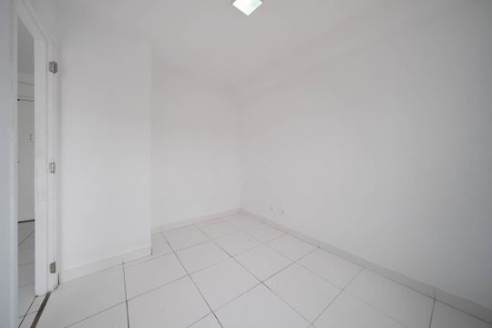 Quarto de apartamento para alugar com 1 quarto, 34m² em Jardim Santa Teresinha, São Paulo