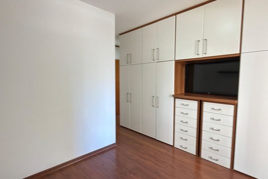 Apartamento à venda com 3 quartos, 127m² em Vila Regente Feijó, São Paulo