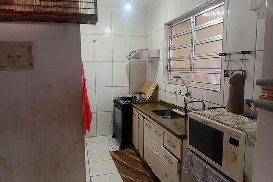 Cozinha de casa à venda com 2 quartos, 125m² em Jardim Silvana, Santo André
