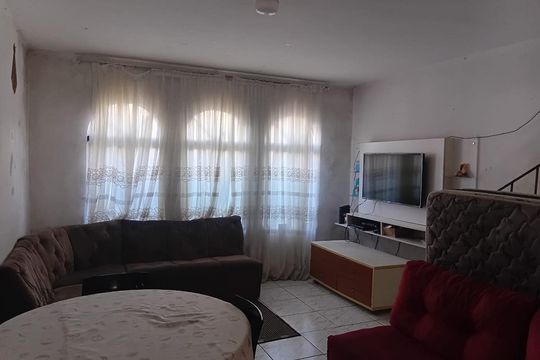Casa à venda com 2 quartos, 125m² em Jardim Silvana, Santo André