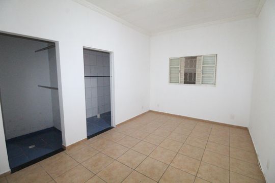 Quarto 2 de casa para alugar com 2 quartos, 170m² em Jardim Satélite, São José dos Campos