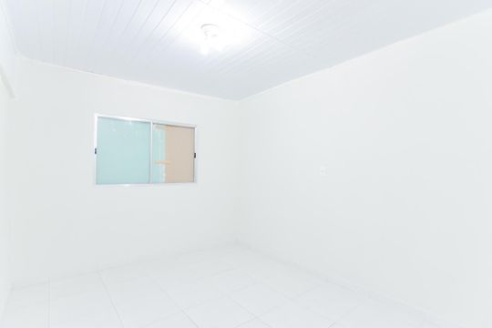 Quarto de casa para alugar com 1 quarto, 60m² em Vila Itapegica, Guarulhos