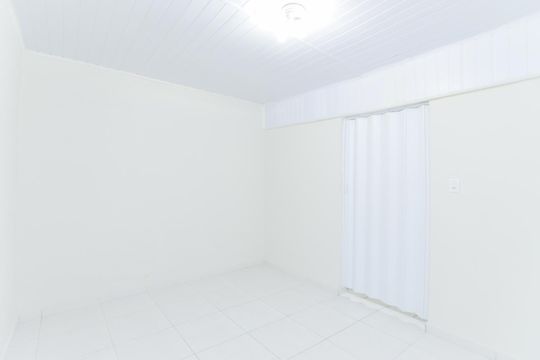 Quarto de casa para alugar com 1 quarto, 60m² em Vila Itapegica, Guarulhos