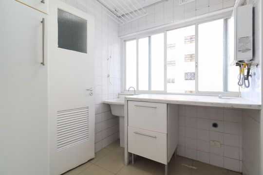 Área de Serviço de apartamento para alugar com 3 quartos, 112m² em Jardim Paulista, São Paulo