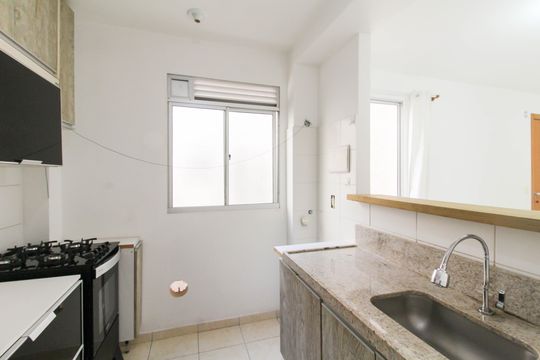Cozinha de apartamento para alugar com 2 quartos, 42m² em São José, Canoas