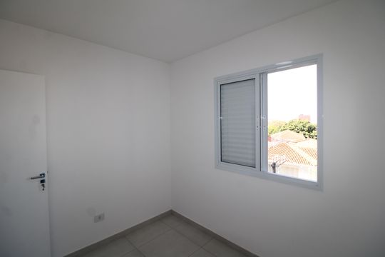 Quarto 1 de apartamento para alugar com 2 quartos, 53m² em Jardim São Paulo, São Paulo