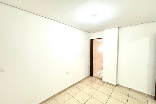 Quarto 1 de casa para alugar com 2 quartos, 60m² em Jardim Norma, São Paulo