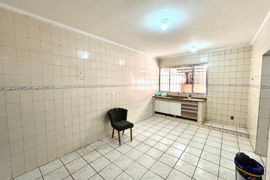 Cozinha  de casa para alugar com 2 quartos, 60m² em Jardim Norma, São Paulo