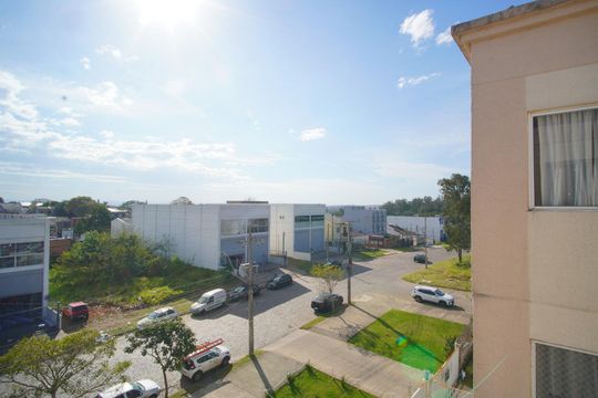 Quarto 1 - Vista de apartamento à venda com 2 quartos, 40m² em Mário Quintana, Porto Alegre