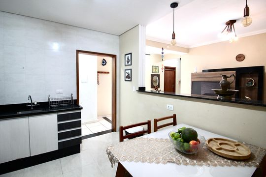 Cozinha 1 de casa à venda com 5 quartos, 300m² em Artur Alvim, São Paulo