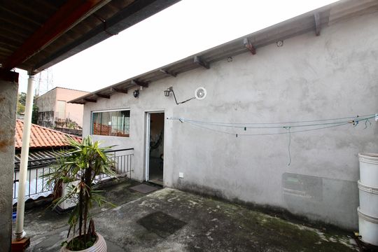Quintal  de casa à venda com 5 quartos, 300m² em Artur Alvim, São Paulo