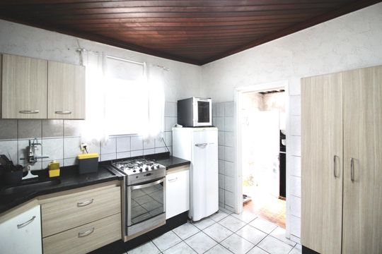 Cozinha 2 de casa à venda com 5 quartos, 300m² em Artur Alvim, São Paulo