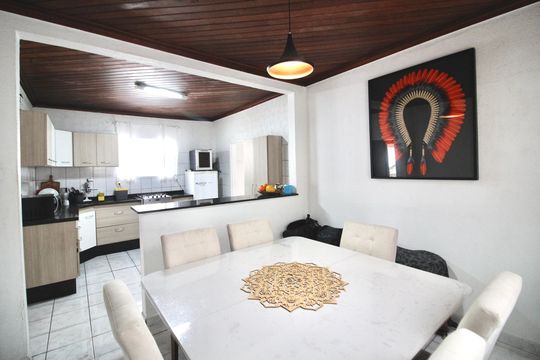 Casa à venda com 5 quartos, 300m² em Artur Alvim, São Paulo