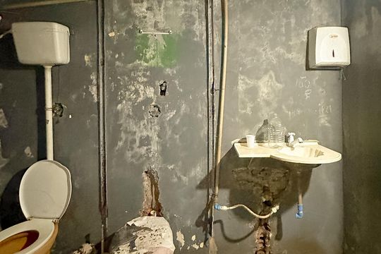 Banheiro 2 de casa para alugar com 1 quarto, 320m² em Jardim Santiago, São José