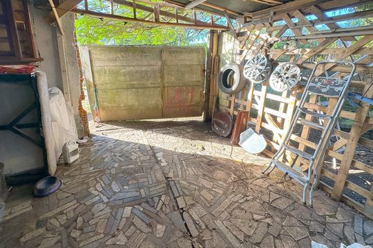 Garagem de casa para alugar com 1 quarto, 320m² em Jardim Santiago, São José