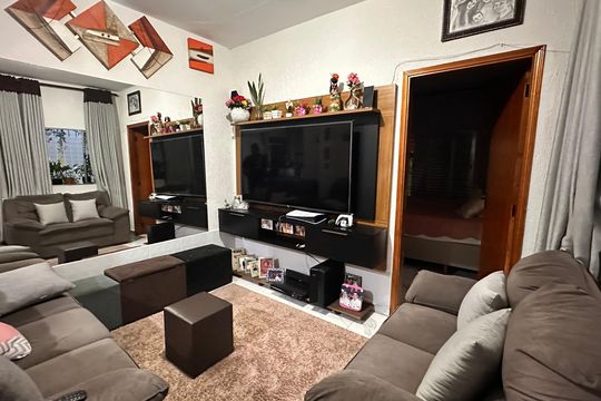 Casa para alugar com 2 quartos, 108m² em Vila Santana, São Paulo