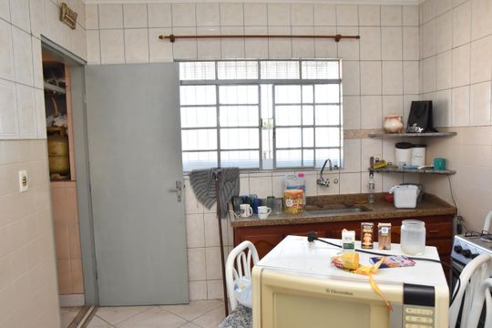 cozinha casa 1 de casa à venda com 5 quartos, 220m² em Cidade Santos Dumont, Jundiaí